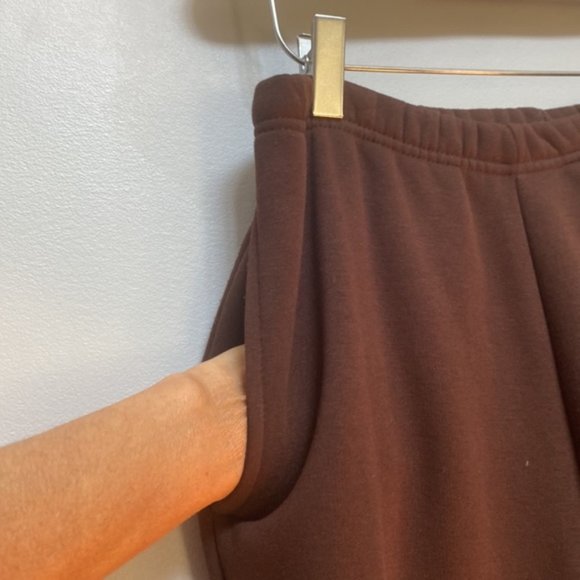 Brunette The Label “Redhead” Chocolate Brown The Label Crew Sweatpants Size S/M - Picture 4 of 9